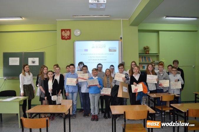 Zdjęcie w galerii na portalu naszwodzislaw.com: Let's read in English. Konkurs w ZS nr 3 wiadomości z regionu