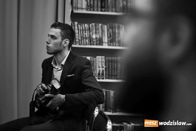 Zdjęcie w galerii na portalu naszwodzislaw.com: Czas i miejsce - wernisaż wystawy w Galerii Gawra wiadomości z regionu