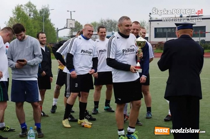 Zdjęcie w galerii na portalu naszwodzislaw.com: Wodzisławscy policjanci najlepsi na turnieju służb mundurowych wiadomości z regionu