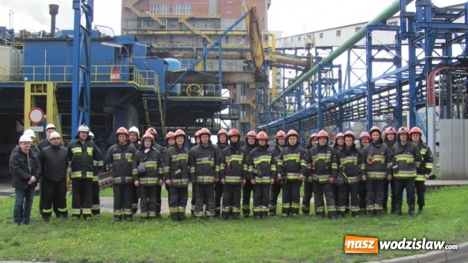 Zdjęcie w galerii na portalu naszwodzislaw.com: Ćwiczenia strażaków na terenie Koksowni Radlin wiadomości z regionu