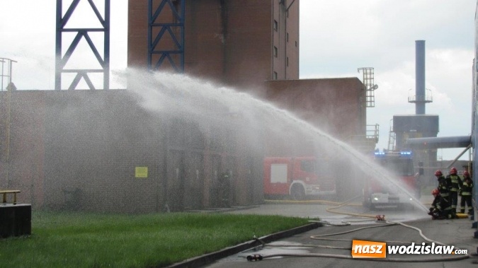 Zdjęcie w galerii na portalu naszwodzislaw.com: Ćwiczenia strażaków na terenie Koksowni Radlin wiadomości z regionu