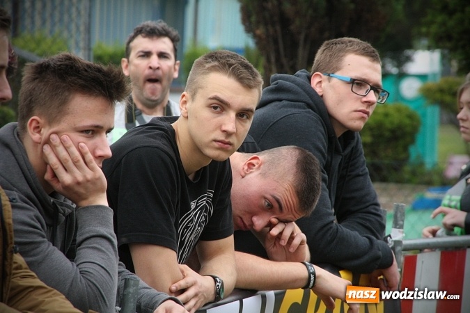 Zdjęcie w galerii na portalu naszwodzislaw.com: Ogólnopolskie Zawody Street Workout przy Bogumińskiej wiadomości z regionu