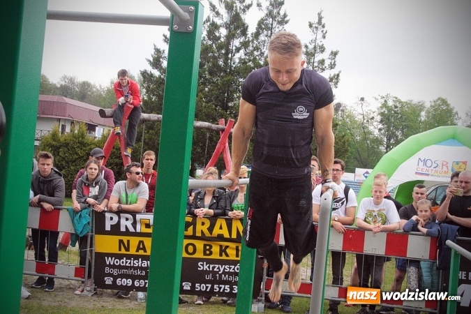 Zdjęcie w galerii na portalu naszwodzislaw.com: Ogólnopolskie Zawody Street Workout przy Bogumińskiej wiadomości z regionu