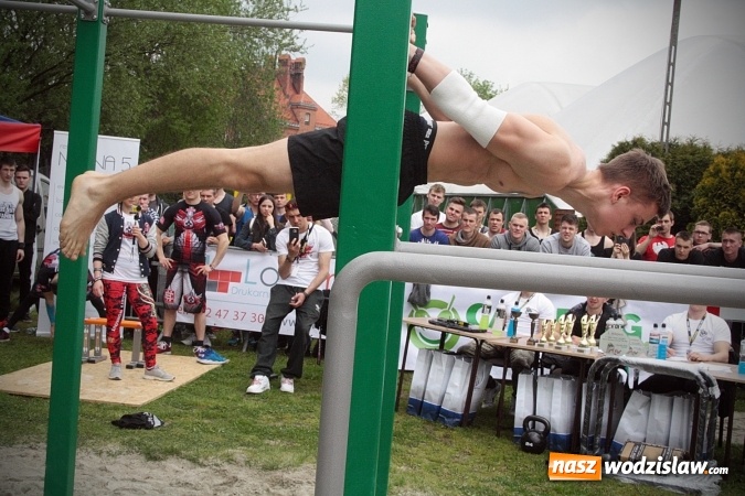 Zdjęcie w galerii na portalu naszwodzislaw.com: Ogólnopolskie Zawody Street Workout przy Bogumińskiej wiadomości z regionu