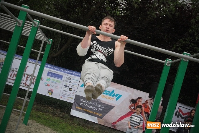 Zdjęcie w galerii na portalu naszwodzislaw.com: Ogólnopolskie Zawody Street Workout przy Bogumińskiej wiadomości z regionu