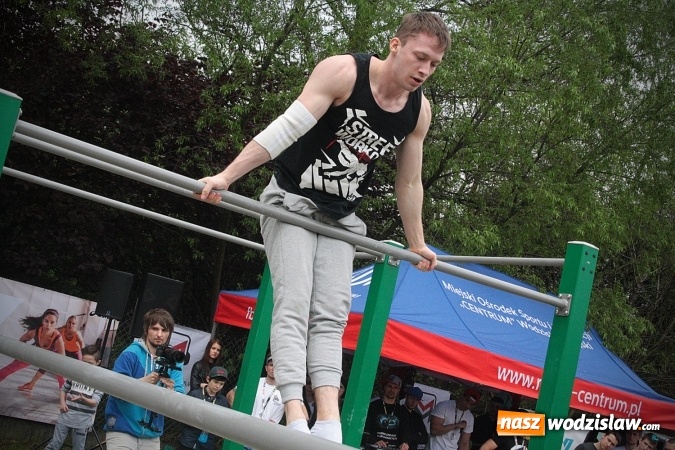 Zdjęcie w galerii na portalu naszwodzislaw.com: Ogólnopolskie Zawody Street Workout przy Bogumińskiej wiadomości z regionu