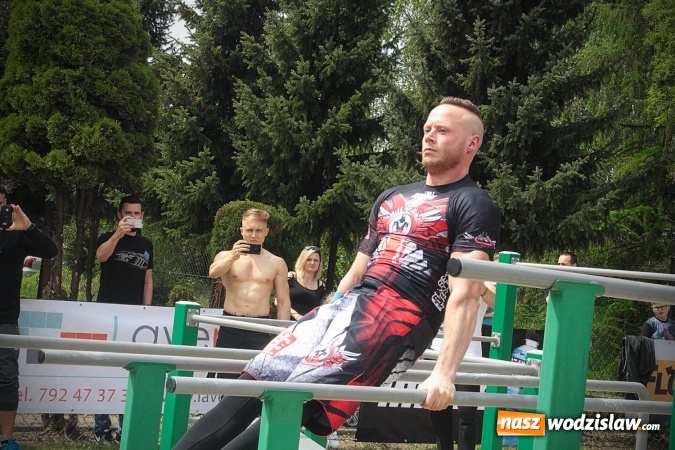 Zdjęcie w galerii na portalu naszwodzislaw.com: Ogólnopolskie Zawody Street Workout przy Bogumińskiej wiadomości z regionu