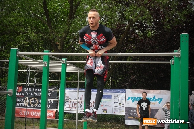 Zdjęcie w galerii na portalu naszwodzislaw.com: Ogólnopolskie Zawody Street Workout przy Bogumińskiej wiadomości z regionu