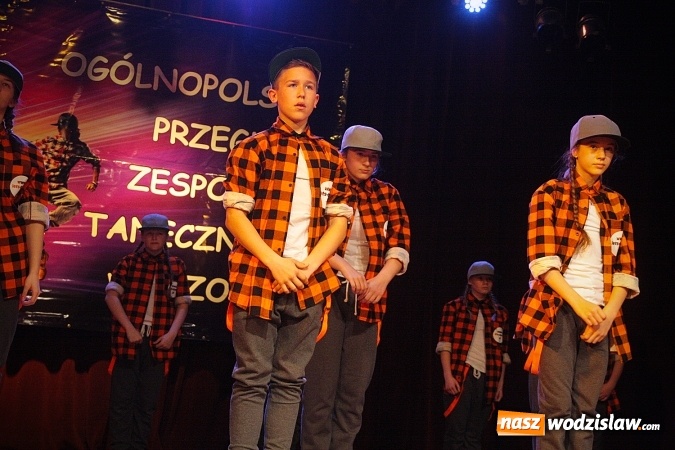 Zdjęcie w galerii na portalu naszwodzislaw.com: X Og&oacute;lnopolski Przegląd Zespoł&oacute;w Tanecznych. Tłumy w pszowskim MOK-u wiadomości z regionu