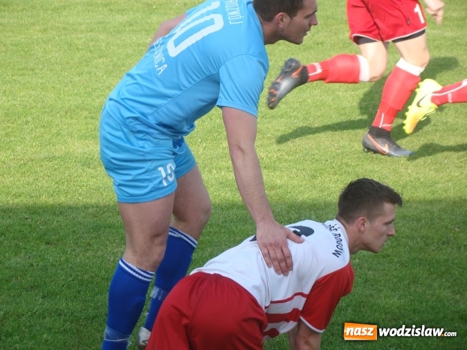 Zdjęcie w galerii na portalu naszwodzislaw.com: Rozwój Bełsznica dzieli się punktami z rezerwami Przyszłości Rogów wiadomości z regionu