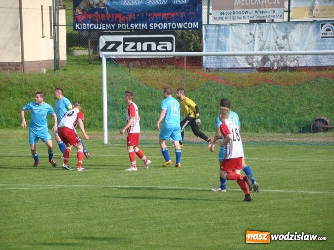 Zdjęcie w galerii na portalu naszwodzislaw.com: Rozwój Bełsznica dzieli się punktami z rezerwami Przyszłości Rogów wiadomości z regionu