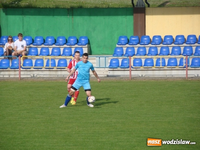 Zdjęcie w galerii na portalu naszwodzislaw.com: Rozwój Bełsznica dzieli się punktami z rezerwami Przyszłości Rogów wiadomości z regionu