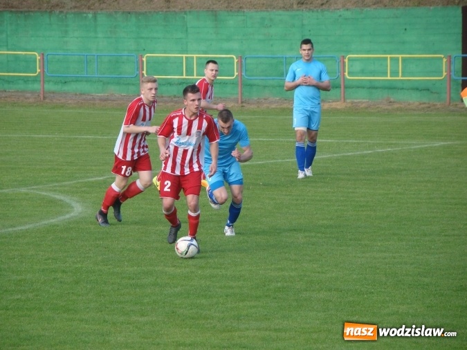 Zdjęcie w galerii na portalu naszwodzislaw.com: Rozwój Bełsznica dzieli się punktami z rezerwami Przyszłości Rogów wiadomości z regionu