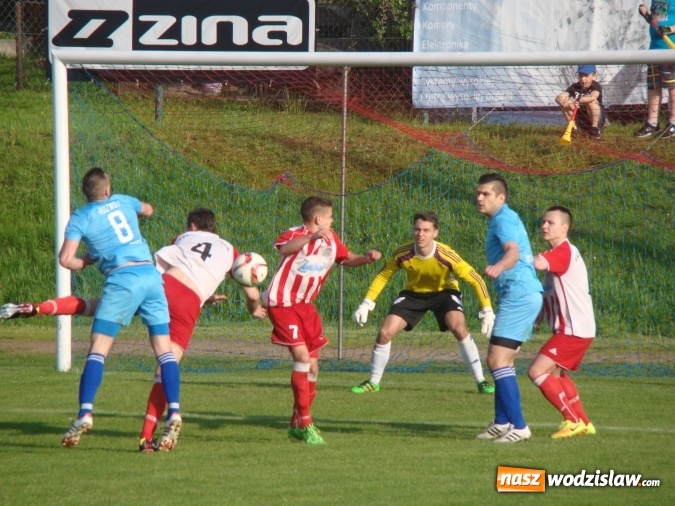 Zdjęcie w galerii na portalu naszwodzislaw.com: Rozwój Bełsznica dzieli się punktami z rezerwami Przyszłości Rogów wiadomości z regionu