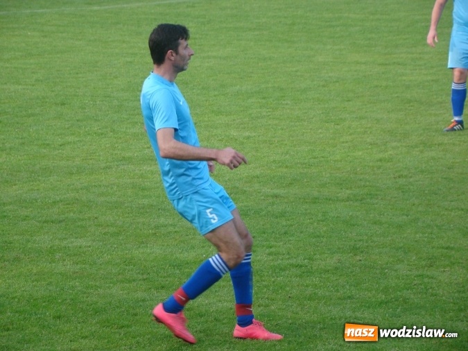 Zdjęcie w galerii na portalu naszwodzislaw.com: Rozwój Bełsznica dzieli się punktami z rezerwami Przyszłości Rogów wiadomości z regionu