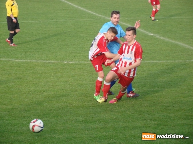 Zdjęcie w galerii na portalu naszwodzislaw.com: Rozwój Bełsznica dzieli się punktami z rezerwami Przyszłości Rogów wiadomości z regionu