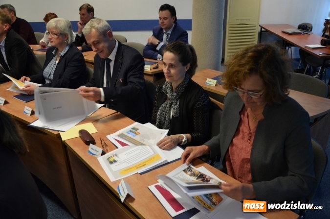 Zdjęcie w galerii na portalu naszwodzislaw.com: Szczególna sesja z samorządem gospodarczym wiadomości z regionu