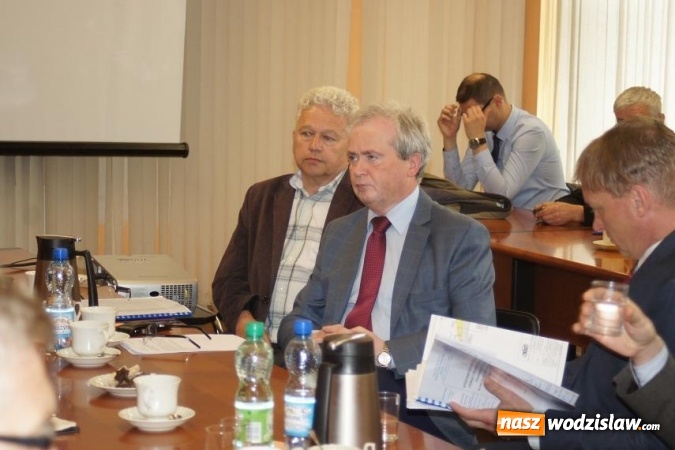 Zdjęcie w galerii na portalu naszwodzislaw.com: Przedstawiciele JSW omówili na wspólnej komisji koncepcję połączenia hałdy  wiadomości z regionu