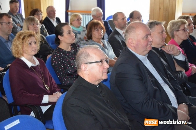 Zdjęcie w galerii na portalu naszwodzislaw.com: O godności seniorów w domu pomocy społecznej wiadomości z regionu