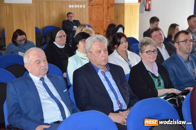 Zdjęcie w galerii na portalu naszwodzislaw.com: O godności seniorów w domu pomocy społecznej wiadomości z regionu