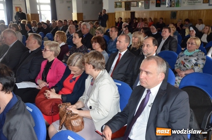 Zdjęcie w galerii na portalu naszwodzislaw.com: O godności seniorów w domu pomocy społecznej wiadomości z regionu