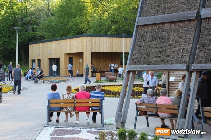 Zdjęcie w galerii na portalu naszwodzislaw.com: Ruszyła kolejna edycja Tężniogrania  wiadomości z regionu