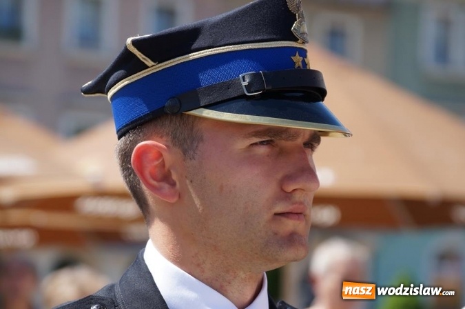 Zdjęcie w galerii na portalu naszwodzislaw.com: Strażacy świętowali na wodzisławskim Rynku  wiadomości z regionu