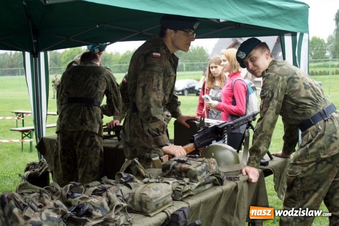 Zdjęcie w galerii na portalu naszwodzislaw.com: Uczcili pamięć o bohaterskich obrońcach Bożej Góry - uroczysta sesja i piknik militarny wiadomości z regionu