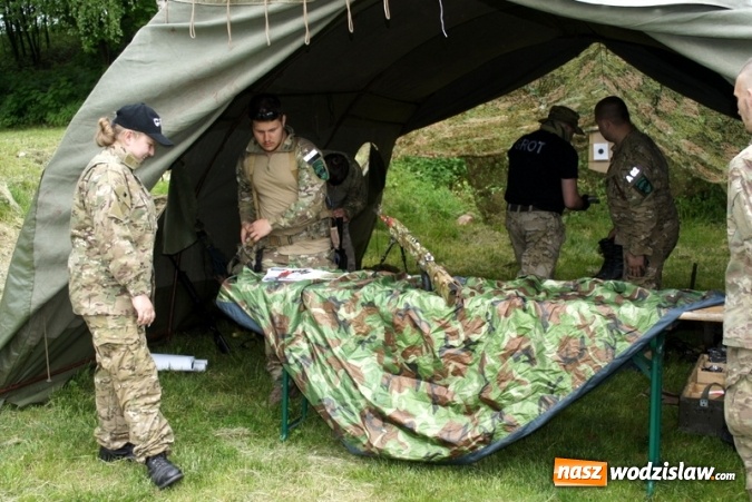 Zdjęcie w galerii na portalu naszwodzislaw.com: Uczcili pamięć o bohaterskich obrońcach Bożej Góry - uroczysta sesja i piknik militarny wiadomości z regionu