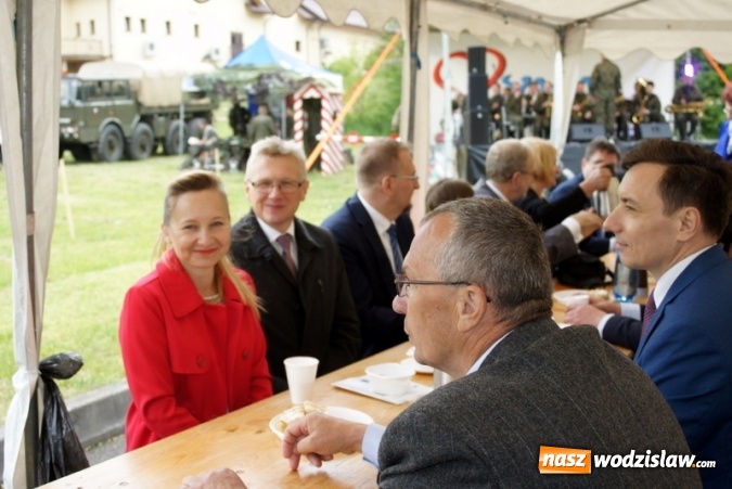 Zdjęcie w galerii na portalu naszwodzislaw.com: Uczcili pamięć o bohaterskich obrońcach Bożej Góry - uroczysta sesja i piknik militarny wiadomości z regionu