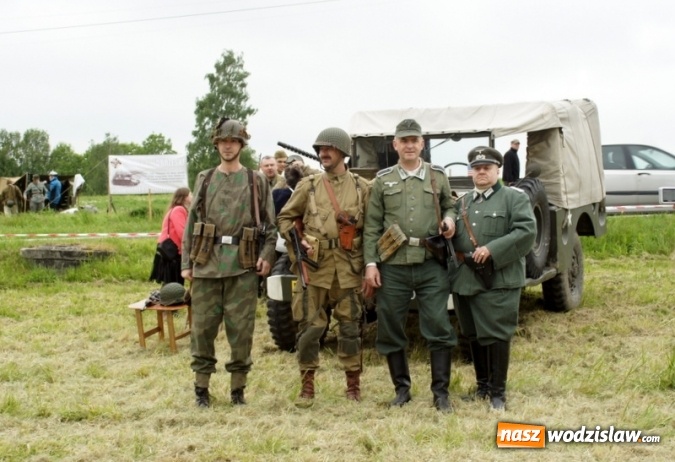 Zdjęcie w galerii na portalu naszwodzislaw.com: Uczcili pamięć o bohaterskich obrońcach Bożej Góry - uroczysta sesja i piknik militarny wiadomości z regionu