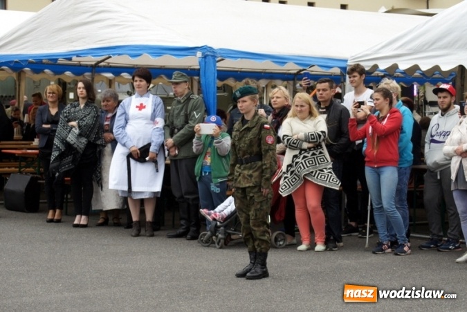 Zdjęcie w galerii na portalu naszwodzislaw.com: Uczcili pamięć o bohaterskich obrońcach Bożej Góry - uroczysta sesja i piknik militarny wiadomości z regionu