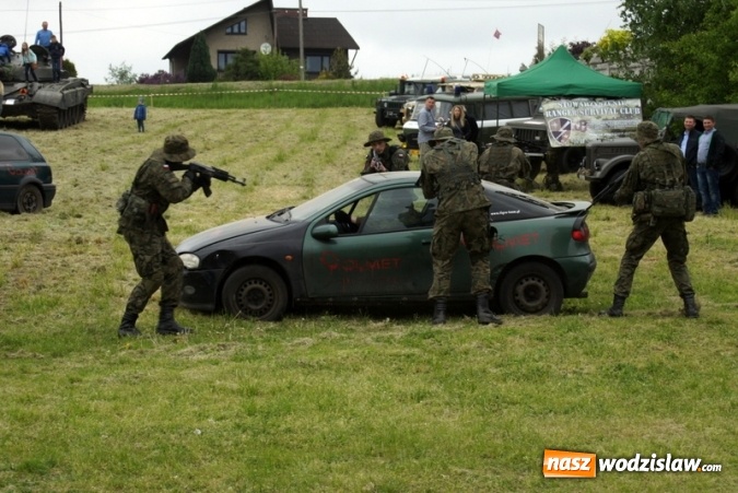Zdjęcie w galerii na portalu naszwodzislaw.com: Uczcili pamięć o bohaterskich obrońcach Bożej Góry - uroczysta sesja i piknik militarny wiadomości z regionu