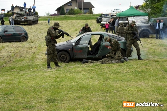 Zdjęcie w galerii na portalu naszwodzislaw.com: Uczcili pamięć o bohaterskich obrońcach Bożej Góry - uroczysta sesja i piknik militarny wiadomości z regionu