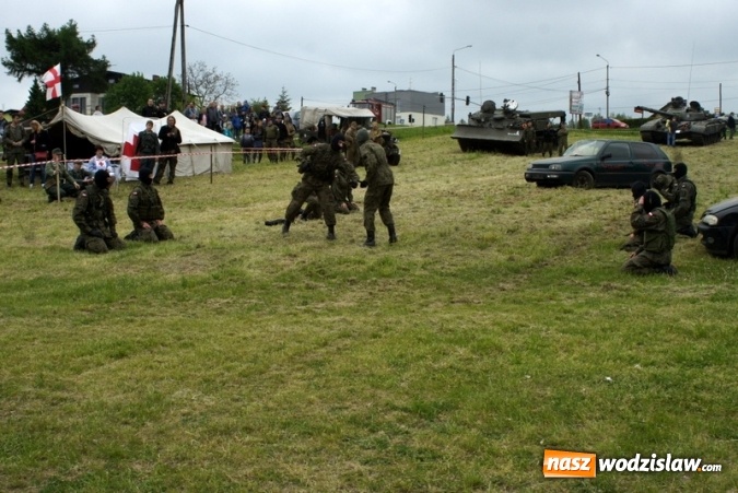 Zdjęcie w galerii na portalu naszwodzislaw.com: Uczcili pamięć o bohaterskich obrońcach Bożej Góry - uroczysta sesja i piknik militarny wiadomości z regionu