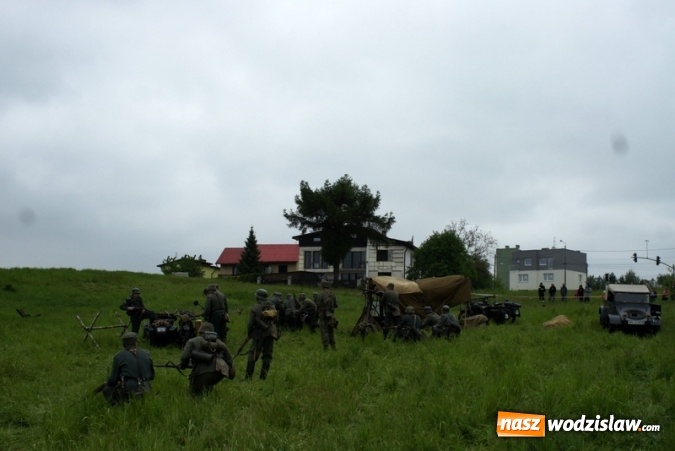 Zdjęcie w galerii na portalu naszwodzislaw.com: Uczcili pamięć o bohaterskich obrońcach Bożej Góry - uroczysta sesja i piknik militarny wiadomości z regionu