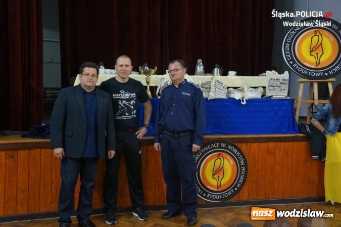 Zdjęcie w galerii na portalu naszwodzislaw.com: Konkurs klas mundurowych. Walczyli o puchar komendanta wodzisławskiej policji i dyrektora szkoły wiadomości z regionu