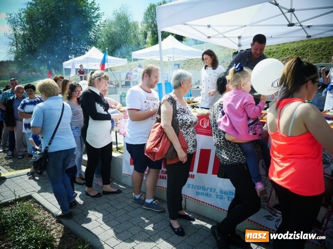 Zdjęcie w galerii na portalu naszwodzislaw.com: Gwiazda MasterChefa grillowała z prezydentem w Rodzinnym Parku Rozrywki  wiadomości z regionu
