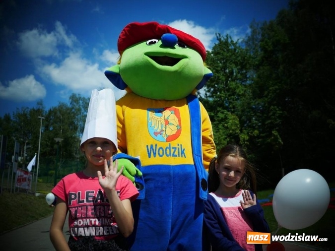 Zdjęcie w galerii na portalu naszwodzislaw.com: Gwiazda MasterChefa grillowała z prezydentem w Rodzinnym Parku Rozrywki  wiadomości z regionu