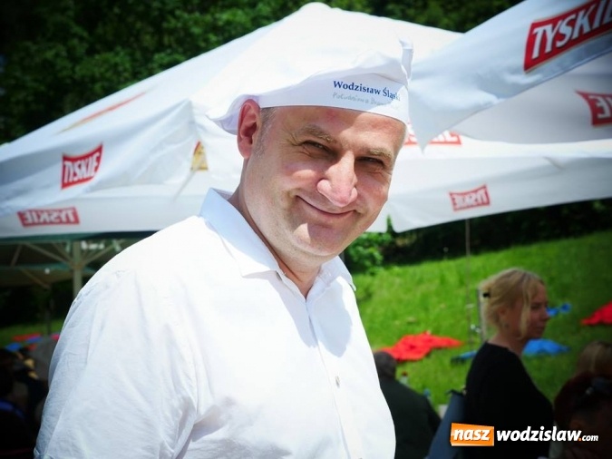 Zdjęcie w galerii na portalu naszwodzislaw.com: Gwiazda MasterChefa grillowała z prezydentem w Rodzinnym Parku Rozrywki  wiadomości z regionu
