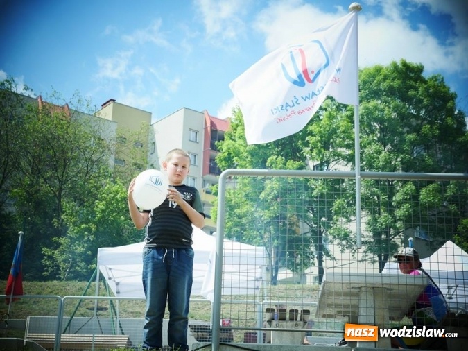 Zdjęcie w galerii na portalu naszwodzislaw.com: Gwiazda MasterChefa grillowała z prezydentem w Rodzinnym Parku Rozrywki  wiadomości z regionu