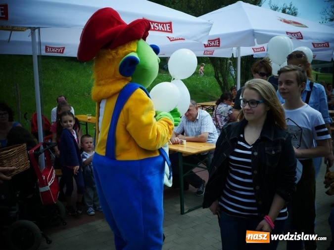 Zdjęcie w galerii na portalu naszwodzislaw.com: Gwiazda MasterChefa grillowała z prezydentem w Rodzinnym Parku Rozrywki  wiadomości z regionu