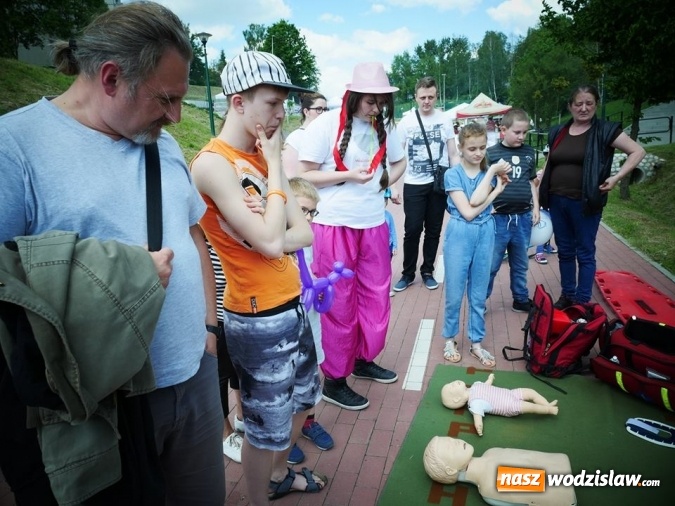 Zdjęcie w galerii na portalu naszwodzislaw.com: Gwiazda MasterChefa grillowała z prezydentem w Rodzinnym Parku Rozrywki  wiadomości z regionu
