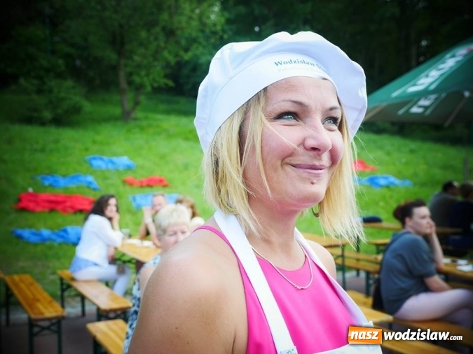 Zdjęcie w galerii na portalu naszwodzislaw.com: Gwiazda MasterChefa grillowała z prezydentem w Rodzinnym Parku Rozrywki  wiadomości z regionu