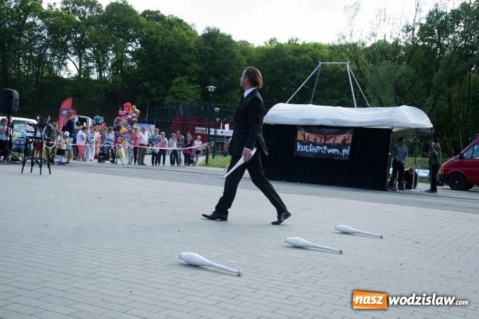 Zdjęcie w galerii na portalu naszwodzislaw.com: II Wodzisławski Festiwal Kuglarzy. Dzień drugi  wiadomości z regionu