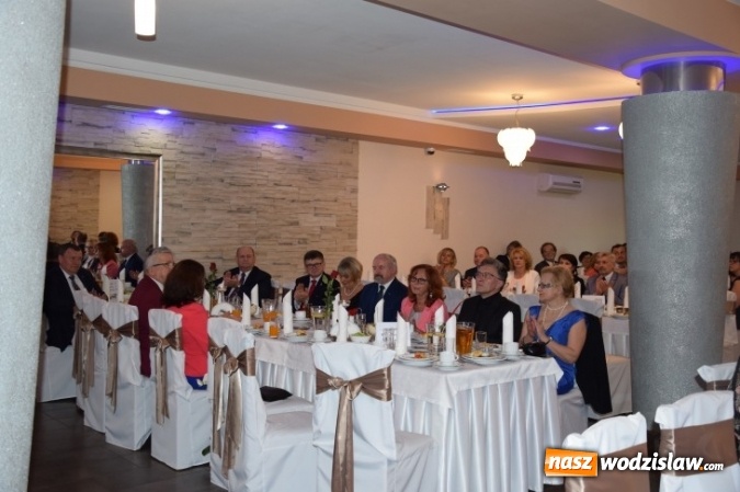 Zdjęcie w galerii na portalu naszwodzislaw.com: Po raz kolejny nagrodzono Przedsiębiorców. W tym roku Powiatowi Liderzy gościli w Rydułtowach wiadomości z regionu