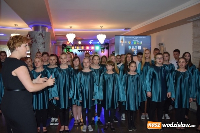 Zdjęcie w galerii na portalu naszwodzislaw.com: Po raz kolejny nagrodzono Przedsiębiorców. W tym roku Powiatowi Liderzy gościli w Rydułtowach wiadomości z regionu