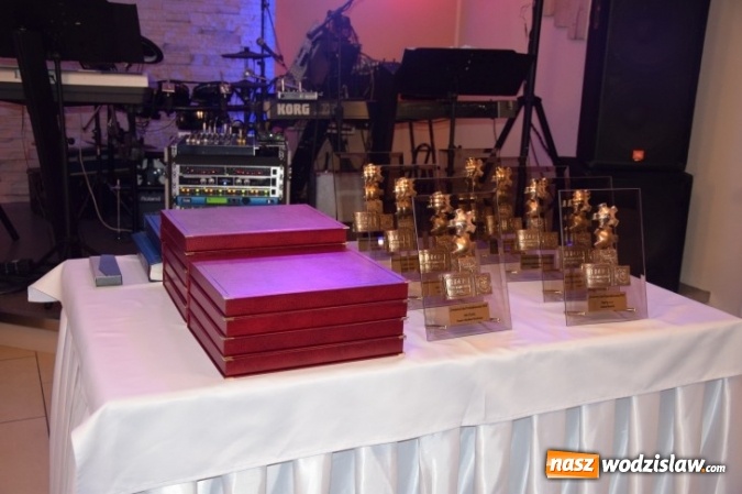 Zdjęcie w galerii na portalu naszwodzislaw.com: Po raz kolejny nagrodzono Przedsiębiorców. W tym roku Powiatowi Liderzy gościli w Rydułtowach wiadomości z regionu