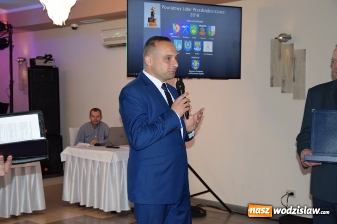 Zdjęcie w galerii na portalu naszwodzislaw.com: Po raz kolejny nagrodzono Przedsiębiorców. W tym roku Powiatowi Liderzy gościli w Rydułtowach wiadomości z regionu