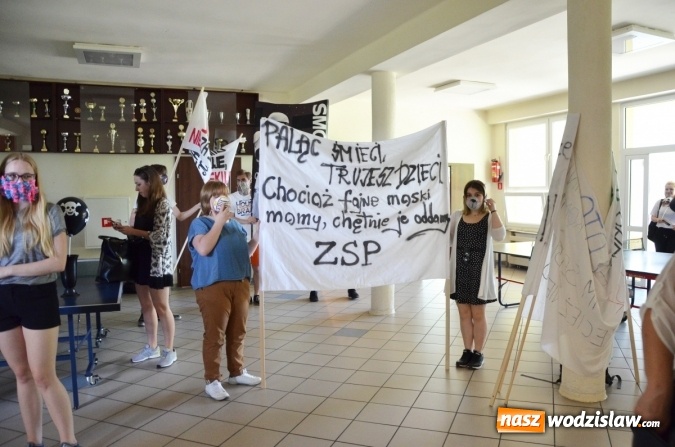 Zdjęcie w galerii na portalu naszwodzislaw.com: Happening antysmogowy w Wodzisławiu Śląskim wiadomości z regionu